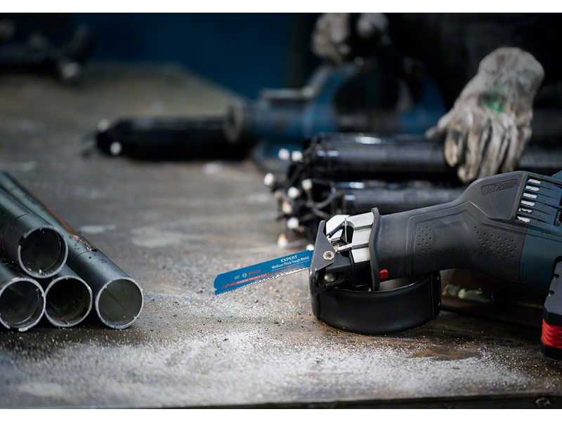 List Bosch za sabljasto žago EXPERT ‘Medium-Thick Tough Metal’ S 1255 HHM, 300mm, 10 TPI, za cevi, 2608900377